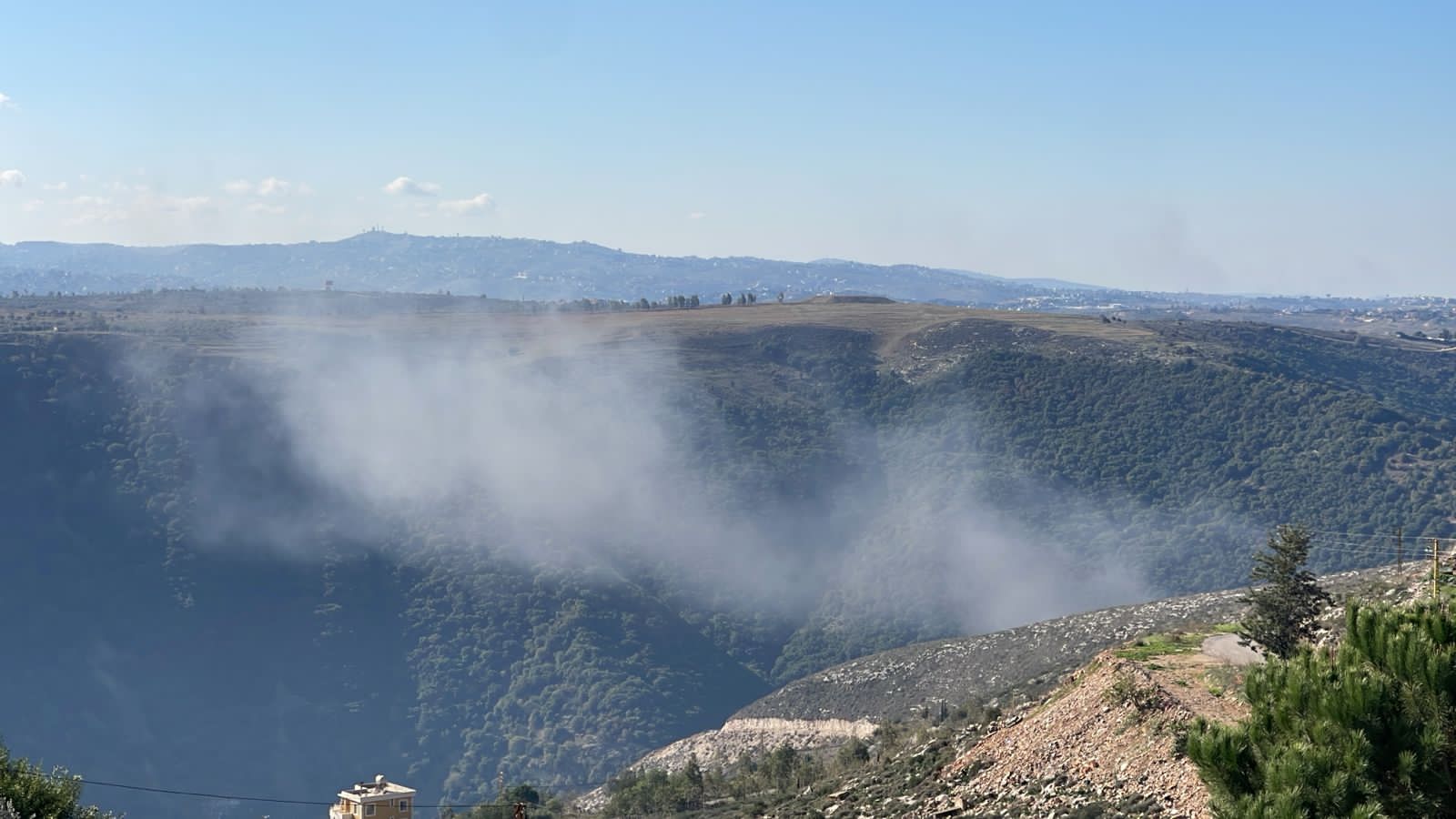 صور الغارات على جنوب لبنان صباحا