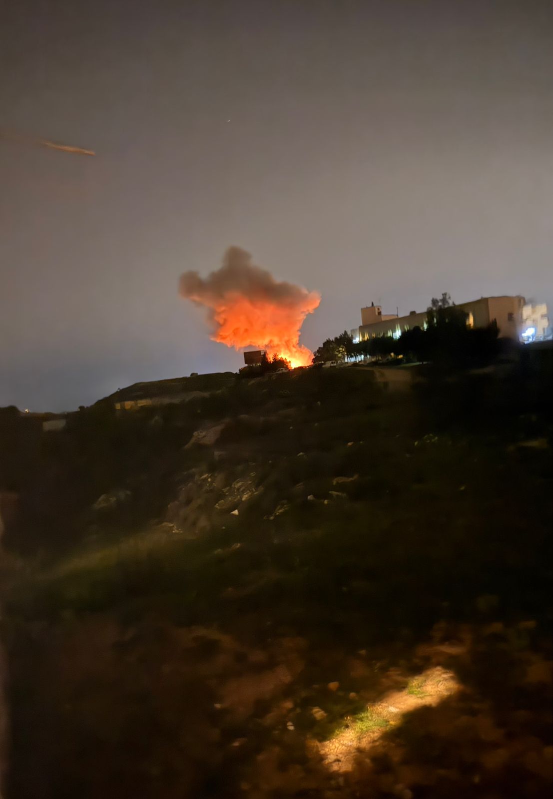 غارة على بلدة المروانية حي المرج 