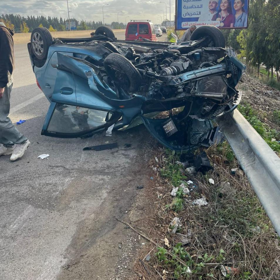 حادث سير مروع على اوتوستراد صيدا صور محلة انصارية